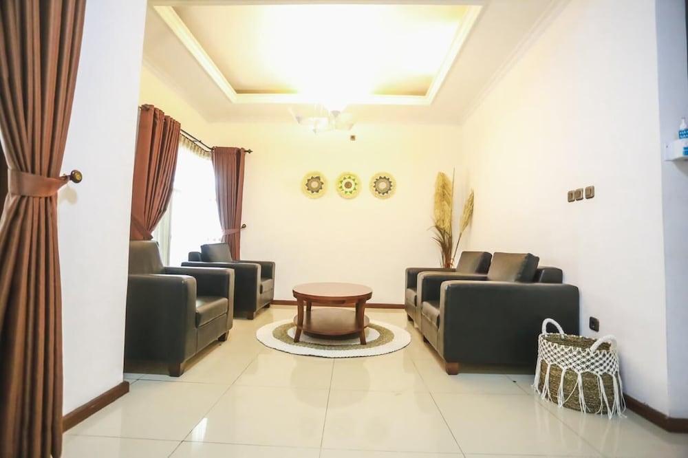 Kuldesak Villas Bandung Exterior photo