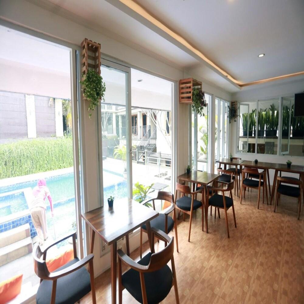 Kuldesak Villas Bandung Exterior photo